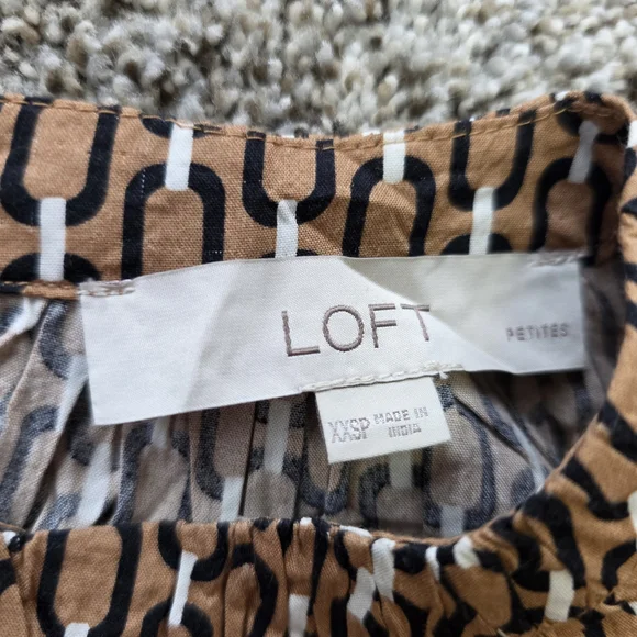 LOFT Chain Link Pattern Blouse in Brown and Black - Picture 2 of 7